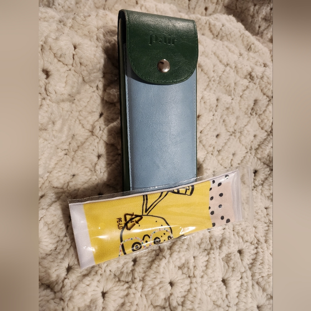 PAIR Glasses Case